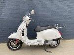 tweedehands Vespa GTS 300 super ie 3
